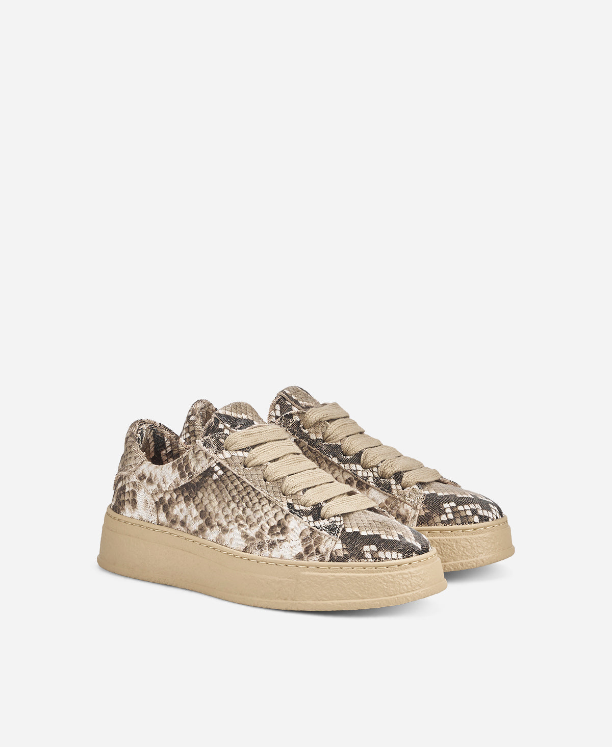 Giuly Lace Up - 2