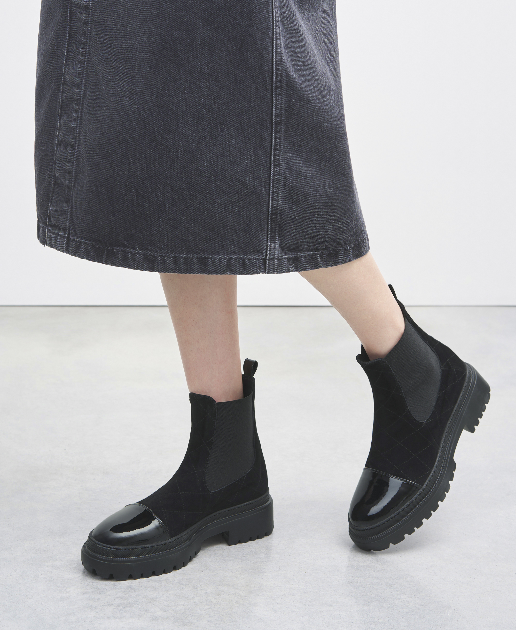 ショートブーツ・ブーティ AGL D751566PGKI018G107 Ankle Boots quilted leather softy D721597PGK01761049_01_1.jpg