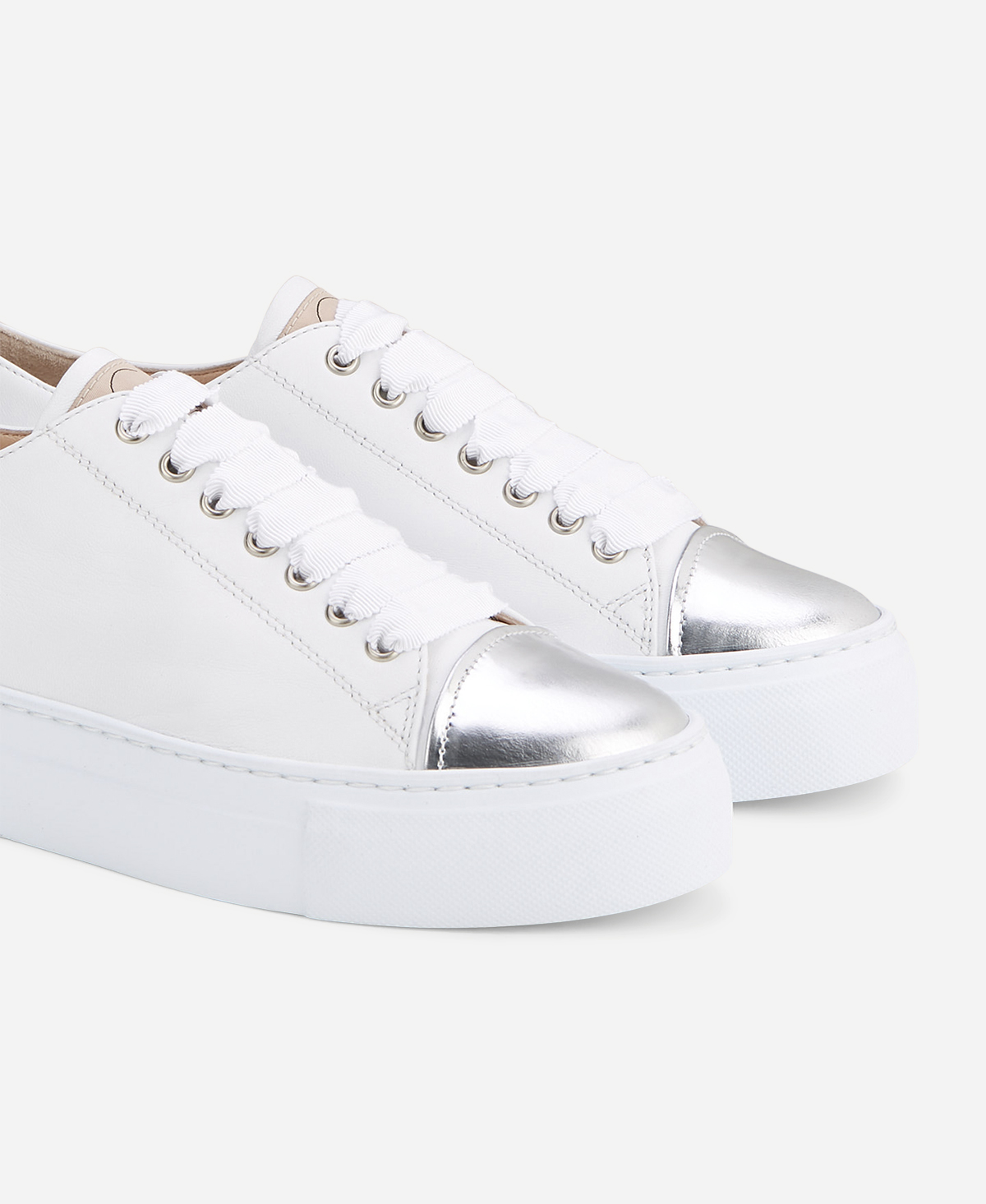 Cap-toe sneaker White Mollie | AGL Shoes