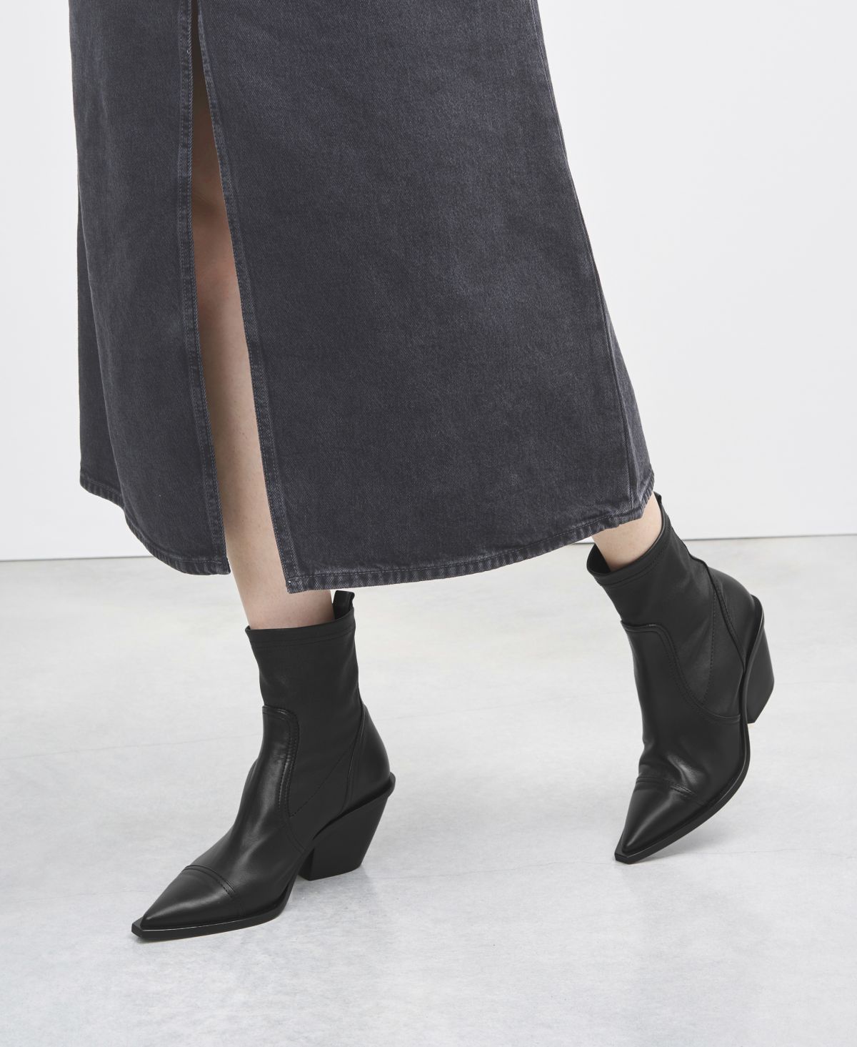 Stretch cowboy boot Black Roberta Stretch | AGL Shoes