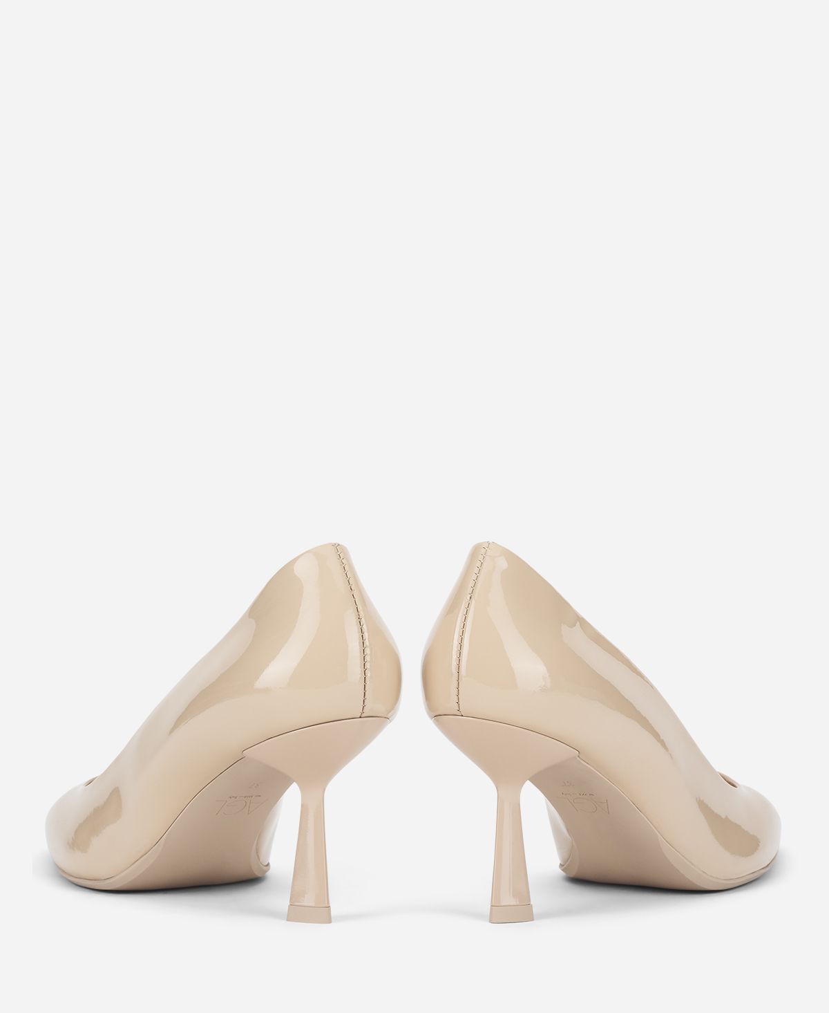 Patent court shoe Beige Alla Pump | AGL Shoes