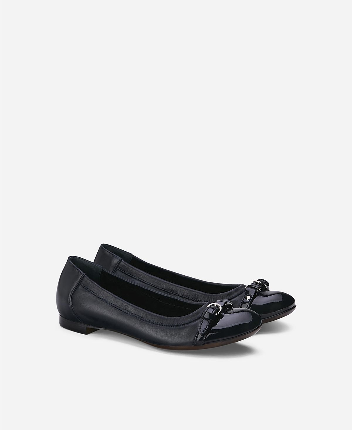 Madison Mariela フラットシューズ Cap toe ballet flat Cream Monika | AGL Shoes