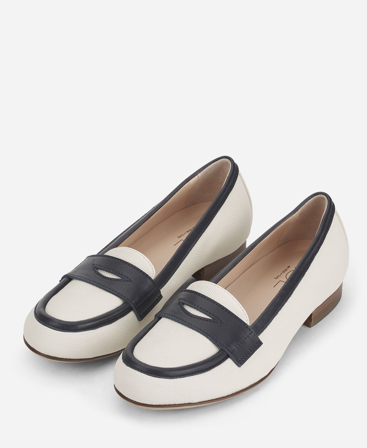 Moccasin with leather trim Ivory New College B | AGL Shoes