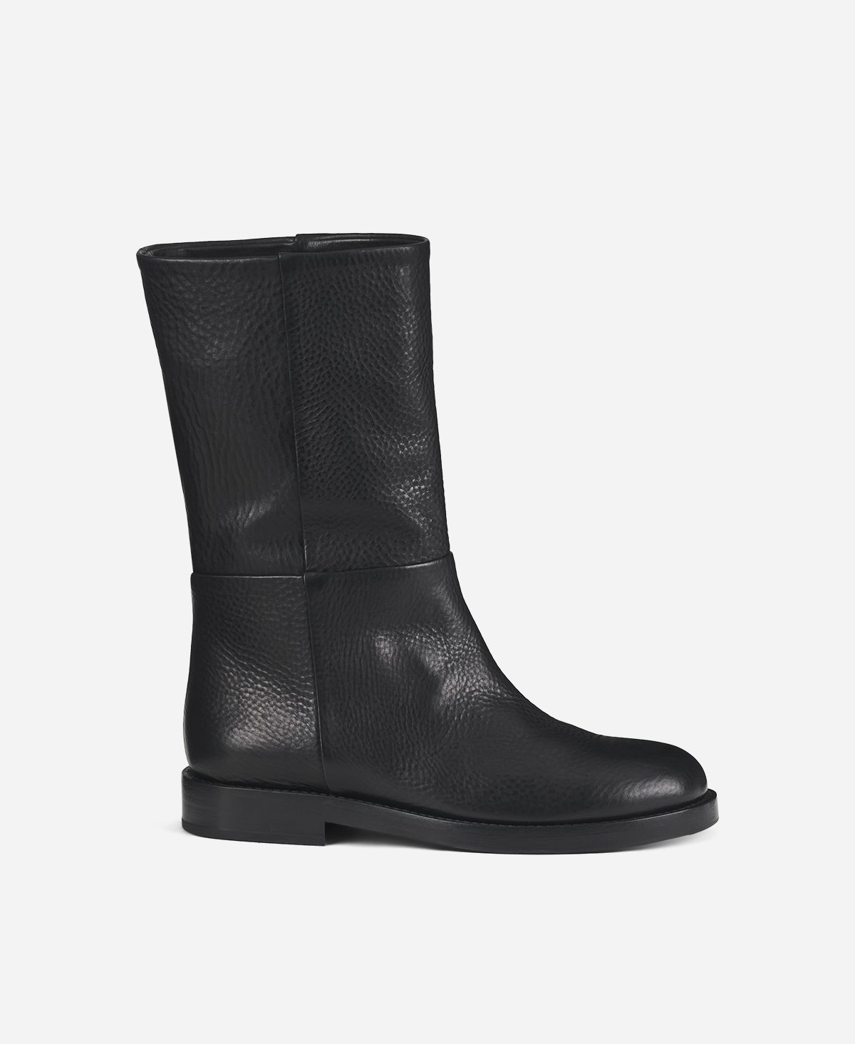Pull-on tube leather ankle boot Black Zenit Lowboot | AGL Shoes