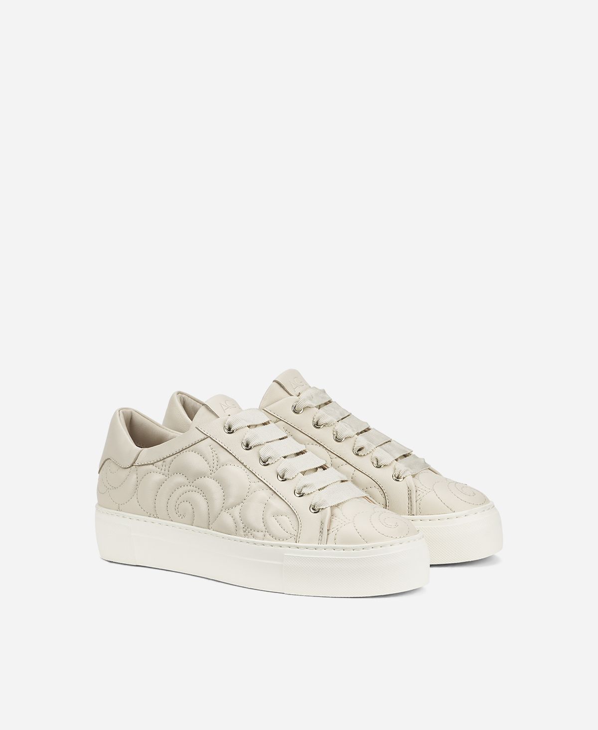 アリシア Floral-motif sneaker Ivory Alisa | AGL Shoes