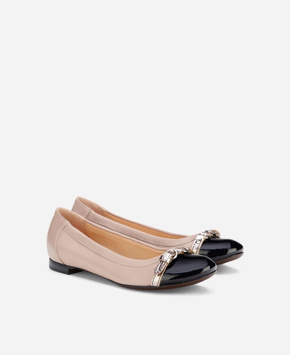 アウロラ ツイルマルチクロス 「アンジュ・ヴィエルジュ」 C91グッズ Cap toe ballet flat Beige MONIKA | AGL Shoes