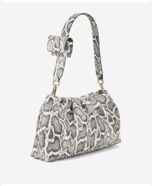 Oversized shoulder bag Snake print fog bAGL Huge | AGL Shoes