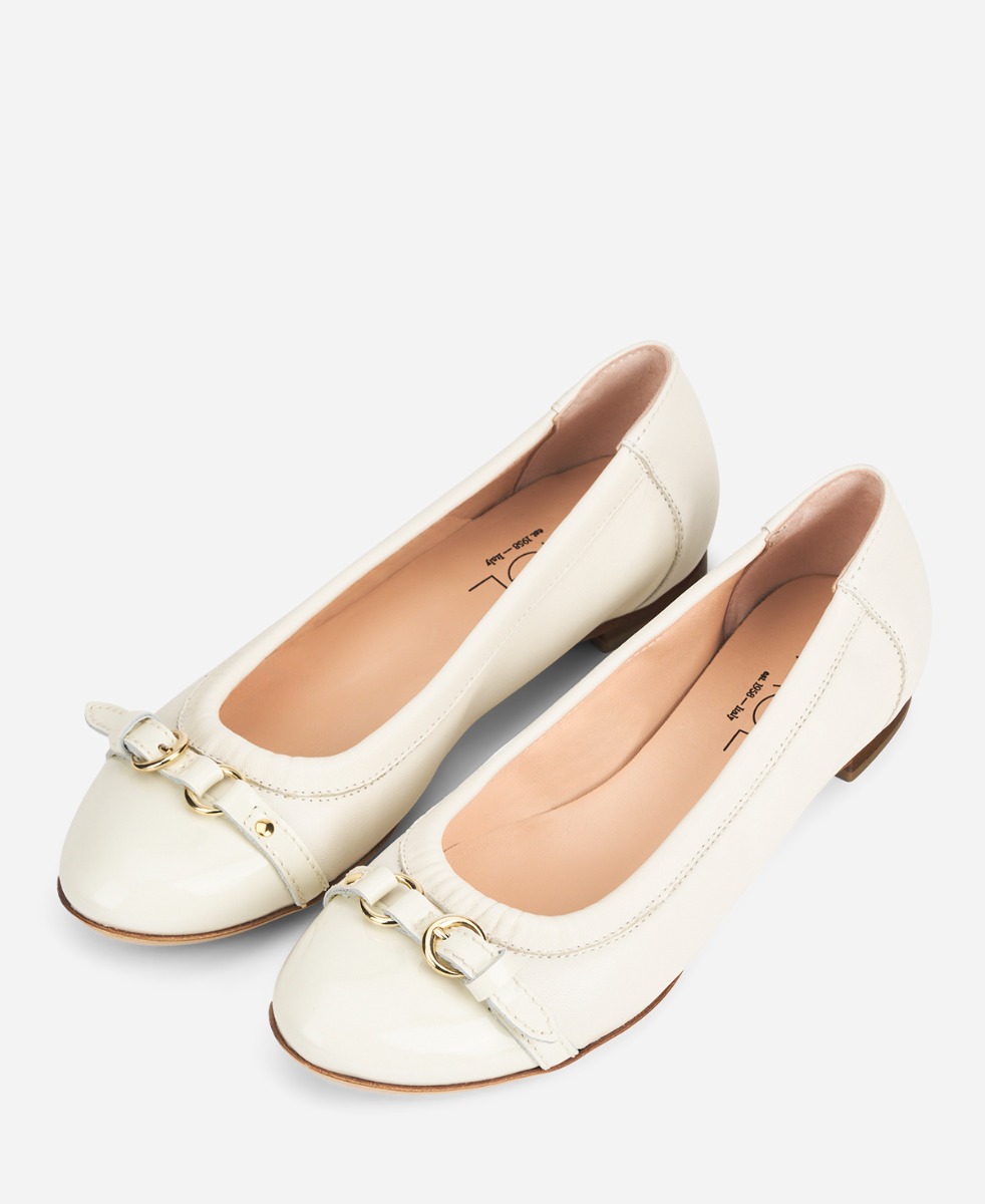 Cap toe ballet flat Milky white Monika | AGL Shoes